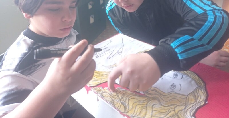 <h1>Laboratorio di pittura e di manualit&agrave;</h1>